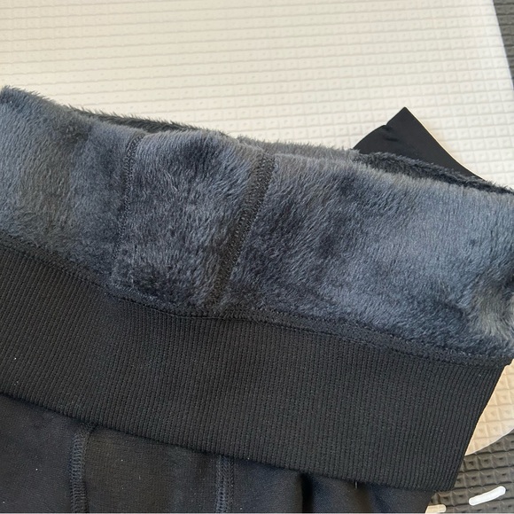 Brand new women’s fur-lined leggings - Picture 4 of 4